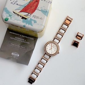 FOSSIL Women’s Watch (White/Gold)